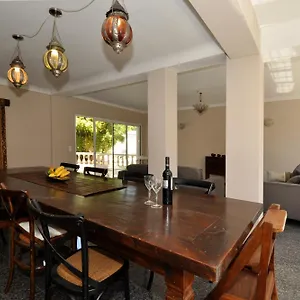 Bed & Breakfast Beachhouselagos, Lagos