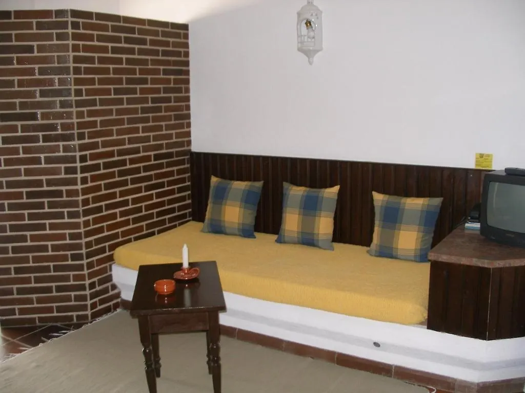 Apartamentos Turisticos Marsol Lagos 3*,